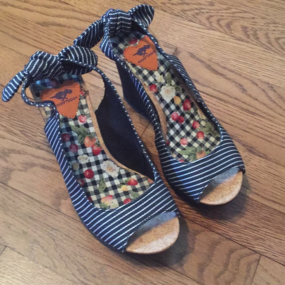 Summer wedge